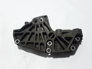 RENAULT Trafic II (2001–2014) Mootori kinnitus 8200741758 - 2