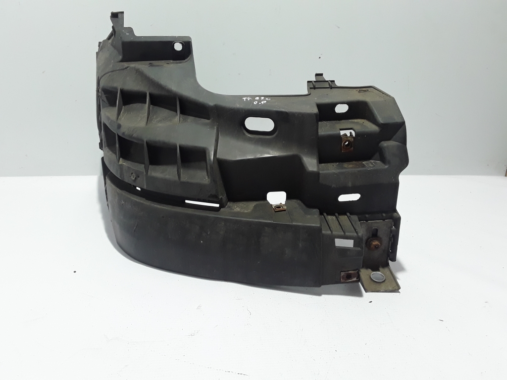 Used RENAULT Trafic Front bumper bracket 620340102R