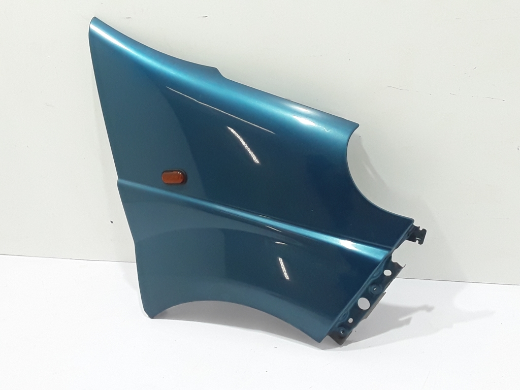 RENAULT Trafic 2 generation (2001-2015) Front Right Fender 7782524467 22399652