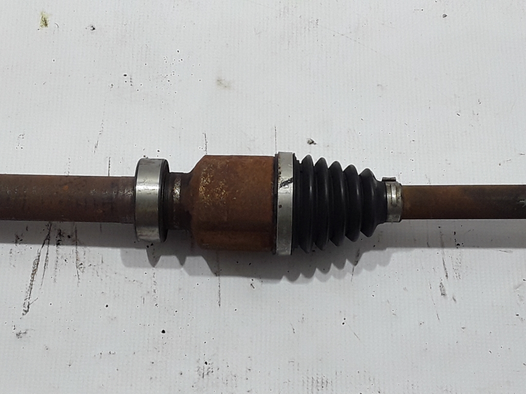 RENAULT Clio 4 generation (2012-2020) Front Right Driveshaft 391009101R 22399621