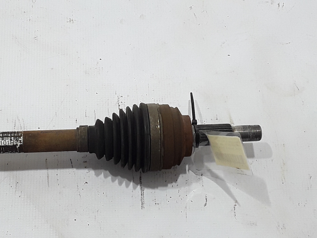 RENAULT Clio 4 generation (2012-2020) Front Right Driveshaft 391009101R 22399621