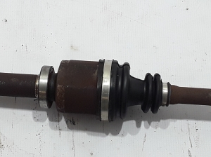 RENAULT Clio III (2005–2012) Front drive shaft and its parts 8200441340 - 2