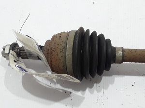 Dacia Sandero (2012–2021) Front drive shaft and its parts 391007857R - 2