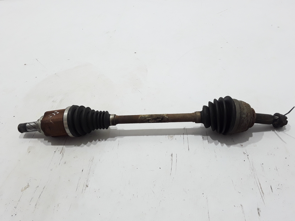 Dacia Sandero (2012–2021) Front drive shaft and its parts 391017832R Dacia Sandero (2012–2021) Front drive shaft and its parts 391017832R