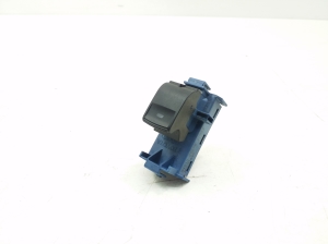   Rear side door glass switch 