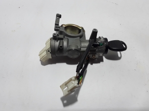 Kia Carens (1999–2006) Ignition switch 45261A - 2
