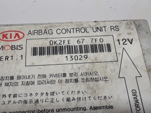 Kia Carens (1999–2006) Airbag module 0K2FE677F0 - 3