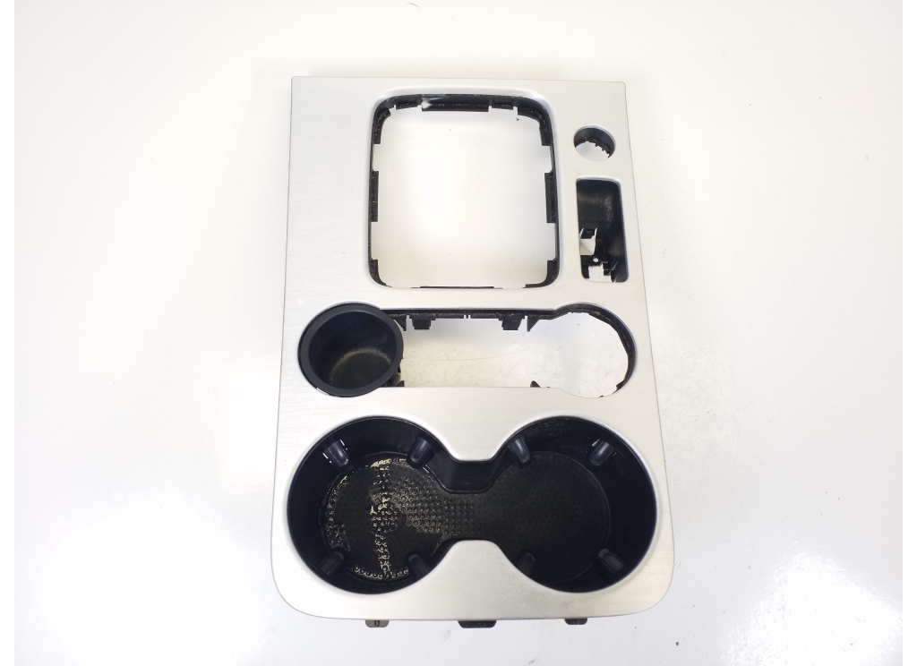 VOLKSWAGEN Touareg 2 generation (2010-2018) Cup Holder 7P6858602 21914792