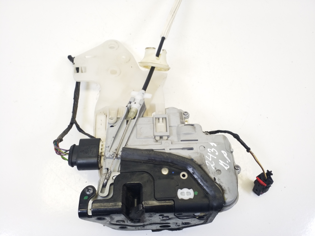 VOLKSWAGEN Touareg 2 generation (2010-2018) Front Right Door Lock 8J2837016A 21914760