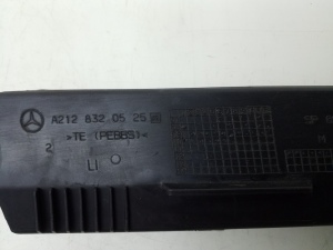 Mercedes Benz E-Class W212 (2009–2015) Muu osa kapoti all A2128320525 - 3