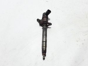  Fuel injector 