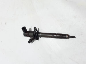  Fuel injector 