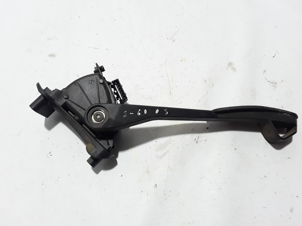 VOLVO S60 1 generation (2000-2009) Pédale d'accélérateur 30666659 22400009