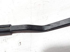  Windshield wiper blade 