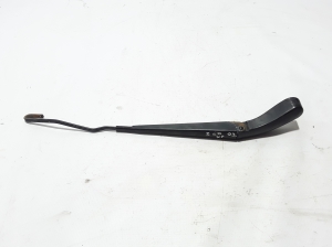   Windshield wiper blade 