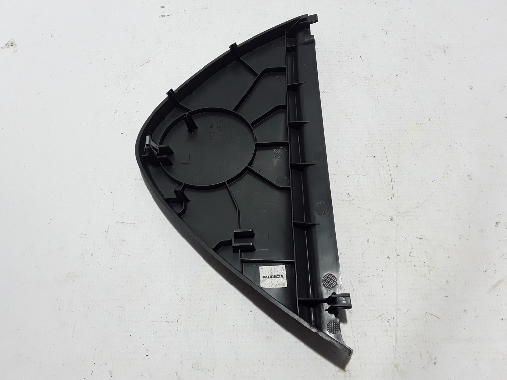 Used RENAULT Kangoo Interior panel trim 689213795R 