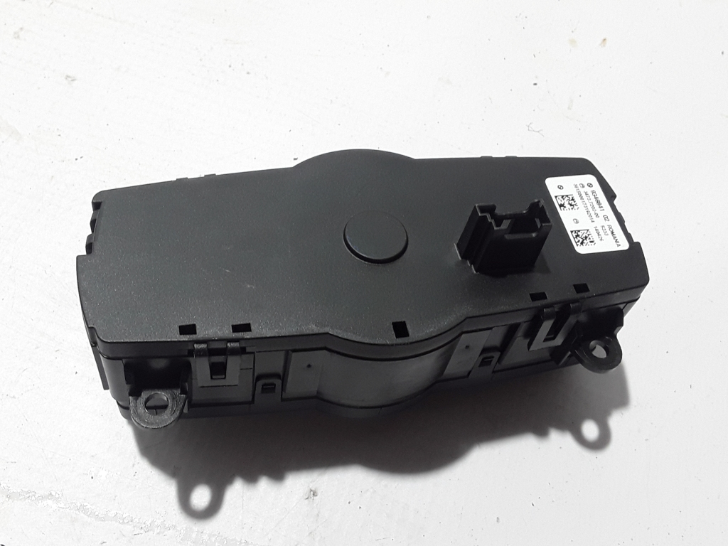 BMW 5 Series F10/F11 (2009-2017) Headlight Switch Control Unit 9346841 22399712