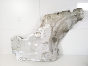 Mercedes Benz C-Class 205 (2014–2021) Summuti kuumakaitse A2056820271 - 2