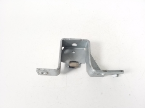 Mercedes Benz C-Class 205 (2014–2021) Summuti hoidik A2054902740 - 3