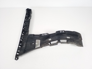  Rear bumper bracket 