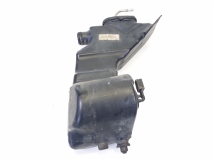 Mercedes Benz C-Class 205 (2014–2021) Esiklaasi pesuvedeliku paak A2058600260 - 3