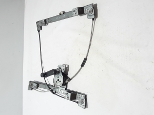 RENAULT Kangoo (2008–2020) Priekšējo durvju logu pacēlājs 807213729R - 2