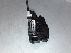 VOLVO S60 II (2010–2018) Rear side door lock 31301742 - 2