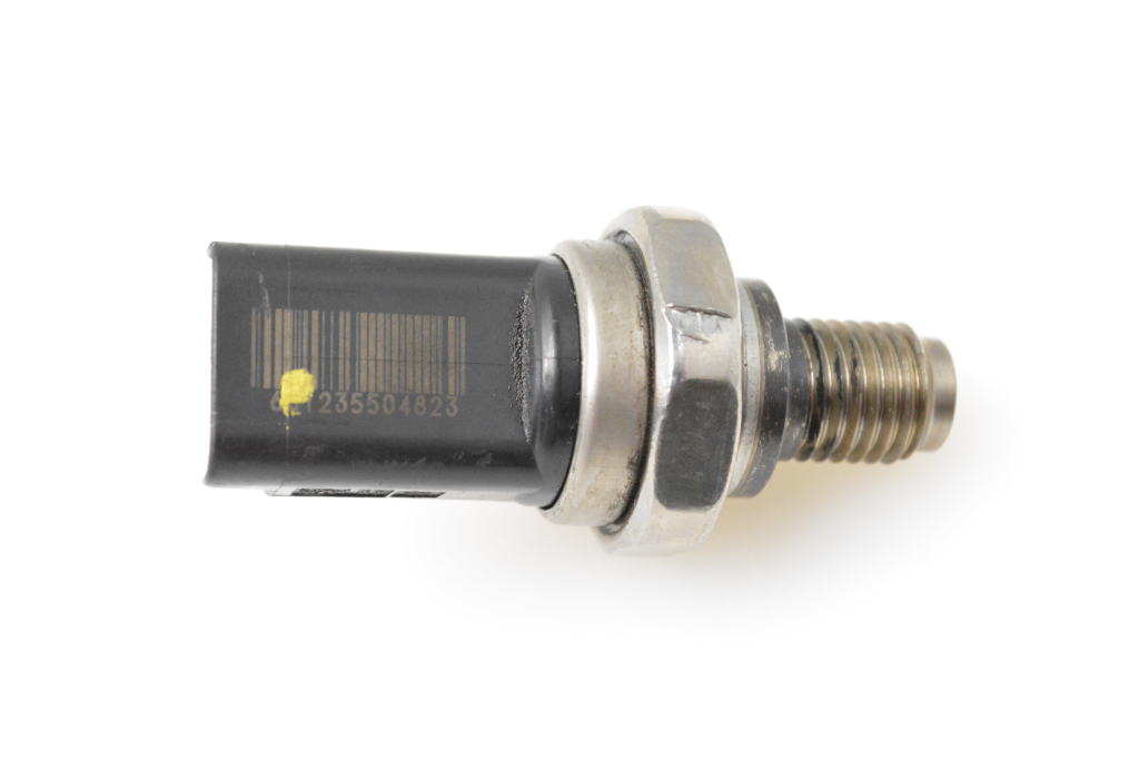 Used Mercedes Benz AClass High pressure fuel line sensor a2c20005031