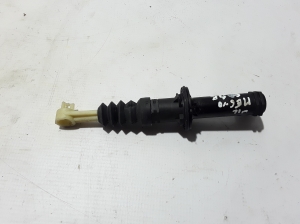 RENAULT Megane III (2008–2016) Siduri töösilinder 306100570R - 3