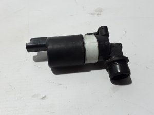 RENAULT Megane III (2008–2016) Front windshield washer pump 8200031895 - 2