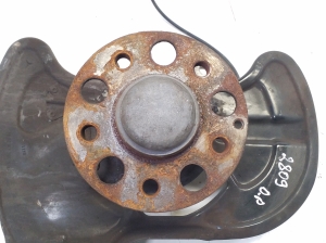 Mercedes Benz C-Class 204 (2007–2014) Radnabe Vorderrad A2043320201 - 2