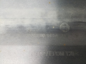 Mercedes Benz C-Class 204 (2007–2014) Karbi välimine ilupaneel A2046981454 - 2