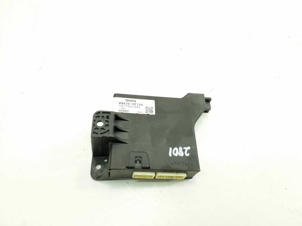 TOYOTA Verso 1 generation (2009-2015) Relays 886500F100 20415826