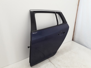  Rear side doors 