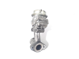  EGR valve 