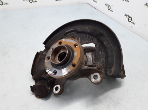 VOLVO V60 (2010–2018) Front wheel hub 31201286 - 3