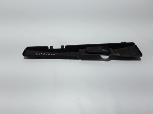 RENAULT Clio III (2005–2012) Windlaufverkleidung (Scheibenwischerabdeckung) 8200363647 - 3