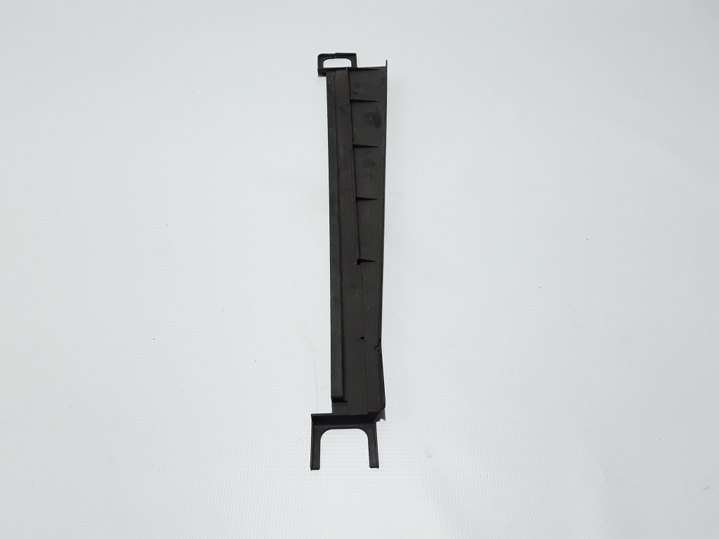 RENAULT Clio III (2005–2012) Radiator air deflector 8200754604 RENAULT Clio III (2005–2012) Radiator air deflector 8200754604