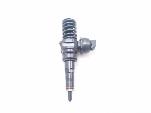  Fuel injector 