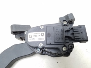 Opel Vectra C (2002–2008) Accelerator pedal 9186725 - 2