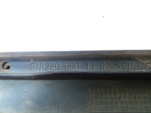 Mercedes Benz S-Class 220 (1998–2005) Tagumise küljeukse liist A2206901362 - 3