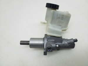 Brake master cylinder - A2124300401