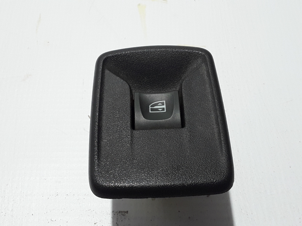 DACIA Dokker 1 generation (2012-2024) Front Right Door Window Switch 254217475R 22400555