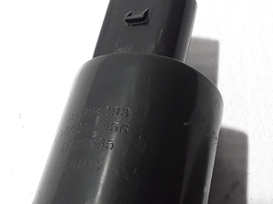 VOLVO S90 (2016–2026) Motor für Frontscheibenwaschanlage 31364093 - 3