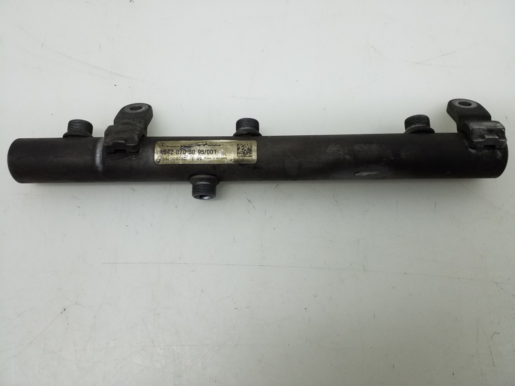 MERCEDES-BENZ E-Class W212/S212/C207/A207 (2009-2016) Fuel Rail A6420703095 20977065