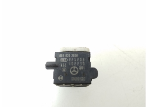 Mercedes Benz S-Class 221 (2005–2013) Turvapadja andur A0038202926 - 2