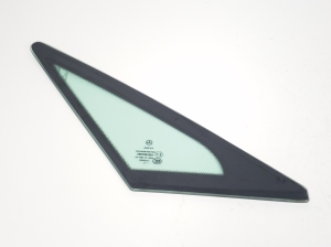   Rear quarter glass  -  