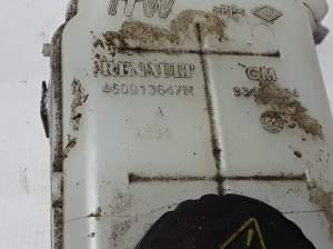 Opel Vivaro B (2014–2019) Bremžu šķidruma tvertne 460913647R - 3