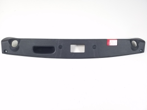 Mercedes Benz E-Class W207 (2009–2017) Sonstiges Teil der Heckklappenverkleidung A2077580702 - 4