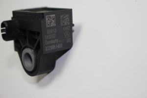 Mercedes Benz C-Class 205 (2014–2021) Turvapadja andur A2229051400 - 3